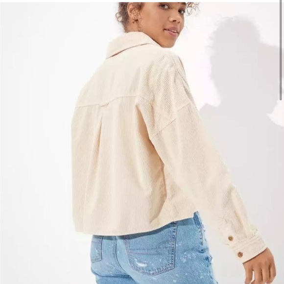 American Eagle Corduroy Cropped sweater/shacket - Picture 2 of 6